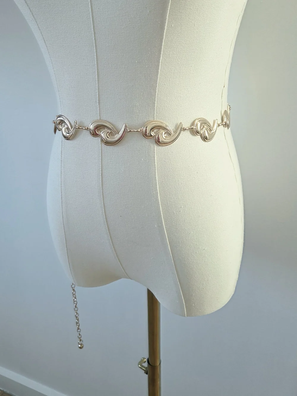 Gold Wave Chain Belt